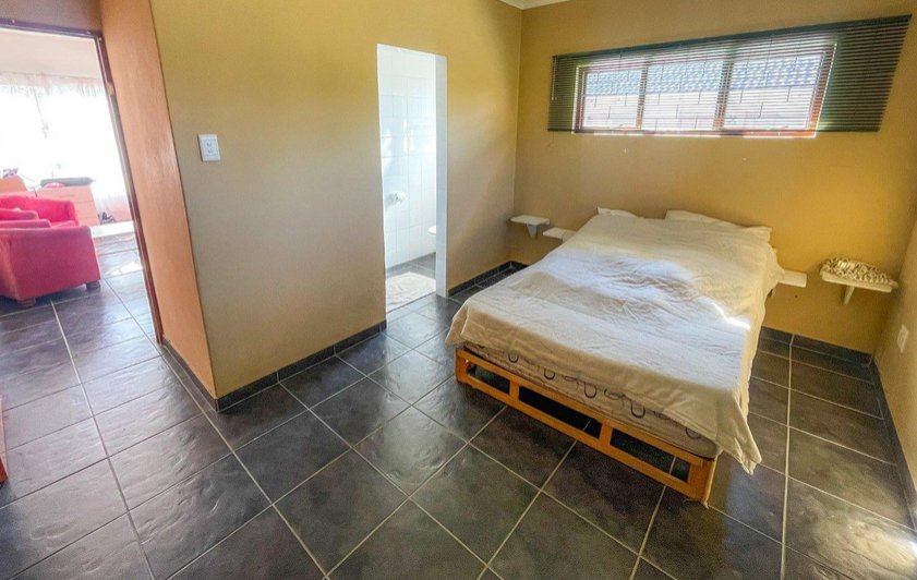 4 Bedroom Property for Sale in Amalinda North Eastern Cape